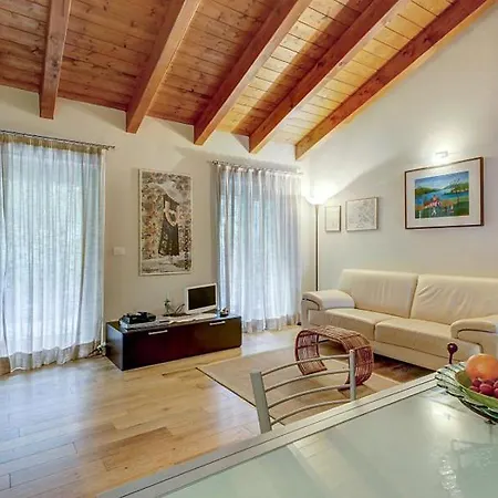 Riva Faggeto Pognana Lario